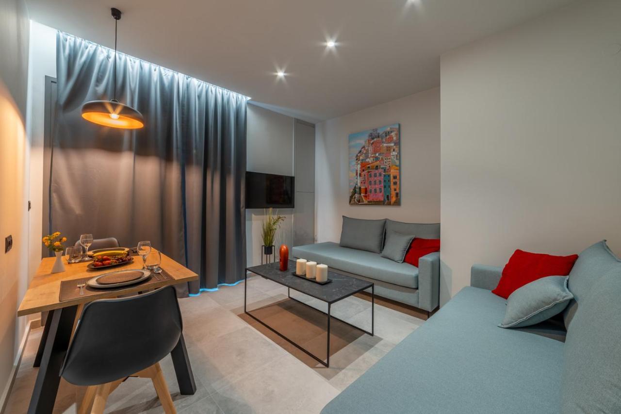 Brand New Suites In City Center Iraklio Exterior foto